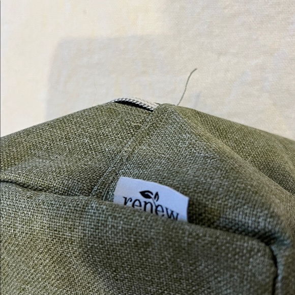 Renew Toiletry Travel Bag - Picture 10 of 15